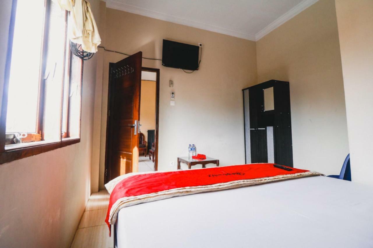 Reddoorz Near Jalan Gatot Subroto Medan